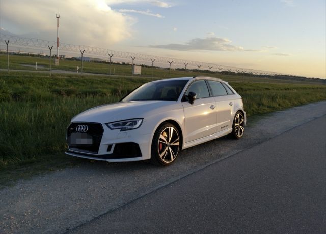 Audi1